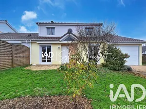 Maison à Le Mesnil-Saint-Denis (78320)