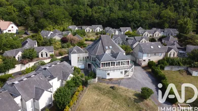 Building in Bourg-et-Comin (02160)