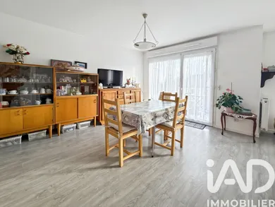 Apartment in Villecresnes (94440)