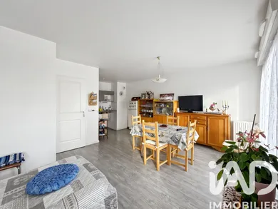 Apartment in Villecresnes (94440)