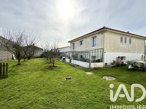 Maison à Saint-Xandre (17138)