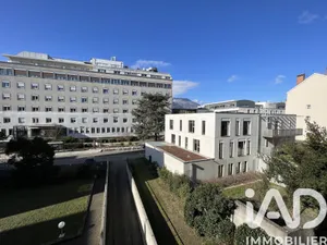 Apartment in Grenoble (38000)