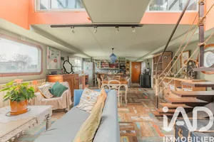 Barge in Asnières-sur-Seine (92600)