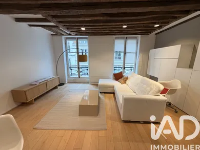 Apartment in Paris (75007)