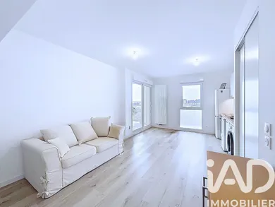 Apartment in Vannes (56000)