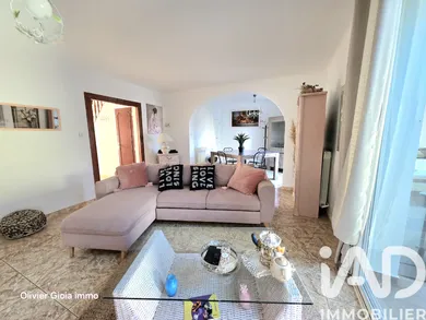 Traditional house in Coursan (11110)