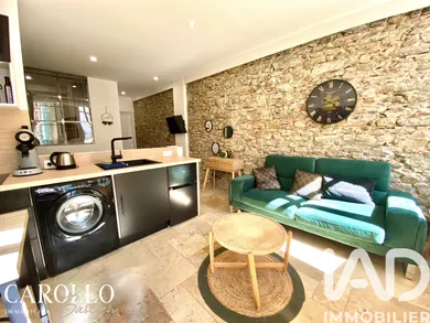 Building in Carcassonne (11000)