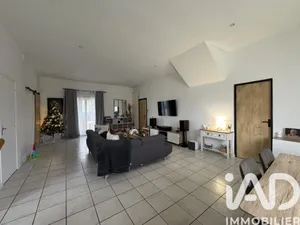 Maison à Férolles-Attilly (77150)