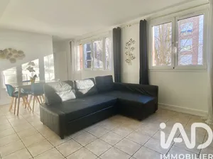 Apartment in Thiais (94320)