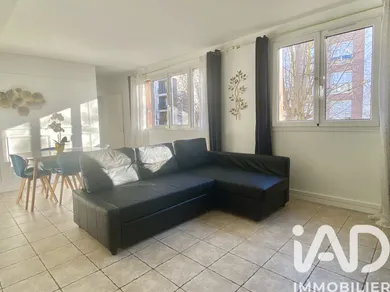 Apartment in Thiais (94320)