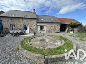 Traditional house in Pontorson (50170)