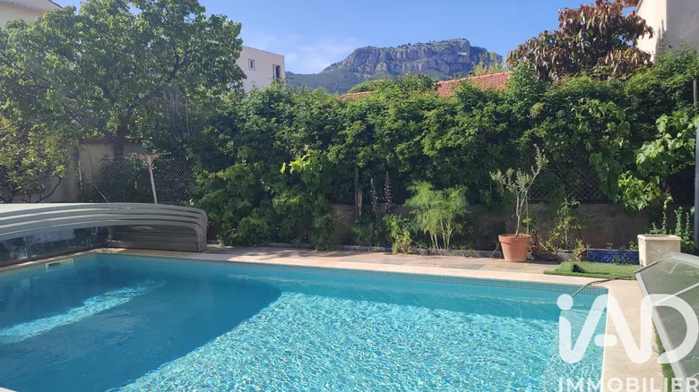 Maison 6 pièces 170 m² · à Toulon · 170 m² · 574 000 €