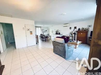 House in Belhade (40410)