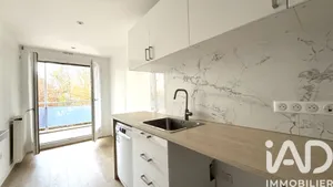 Apartment in L'Haÿ-les-Roses (94240)