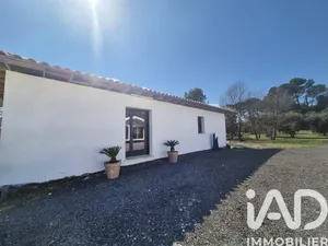 Maison à ROGNES (13840)