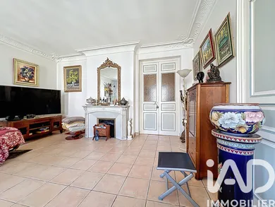 Apartment in Toulon (83000)