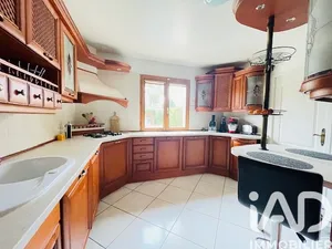 House in Courtry (77181)