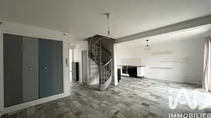 Duplex à Sainte-Geneviève-des-Bois (91700)