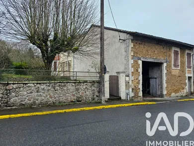 Townhouse in Rochechouart (87600)