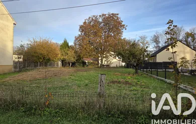 Terrain à bâtir à Saint-Hilaire-le-Grand (51600)