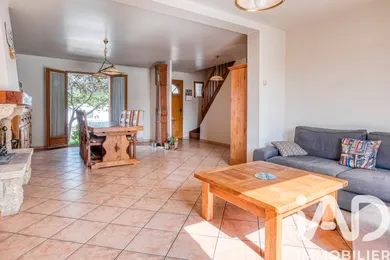 Maison traditionnelle à Tremblay-en-France (93290)