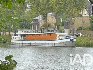 Barge in Pontoise (95300)