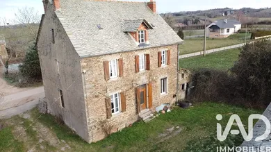 Park home in Rieupeyroux (12240)