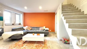 Maison de village à Saint-Paul-en-Forêt (83440)