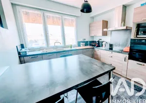 Maison à Saint-Martin-sur-le-Pré (51520)