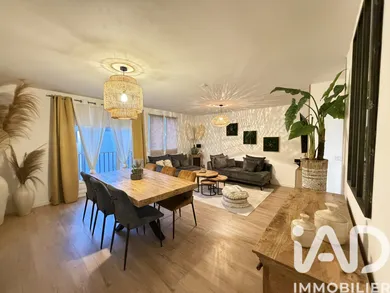 Apartment in Ablon-sur-Seine (94480)