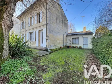 House in Saint-Laurent-d'Arce (33240)