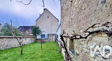 Townhouse in Vermenton (89270)
