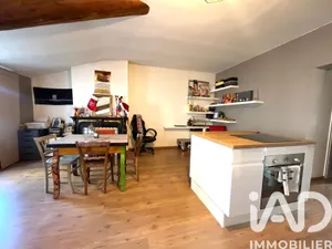 Apartment in Saint-Étienne (42000)