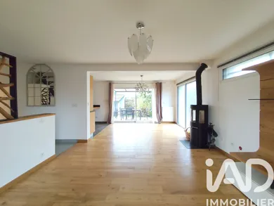 Traditional house in La Ville-du-Bois (91620)