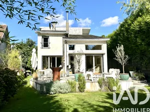 House in Chilly-Mazarin (91380)