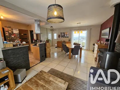 Maison à Combronde (63460)