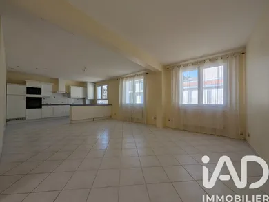 Appartement à Rochefort (17300)