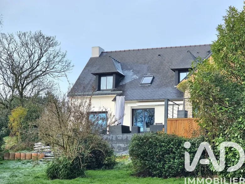 Maison 9 pièces 249 m² · à Laillé · 249 m² · 769 000 €