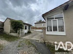 Maison de village à Nervieux (42510)