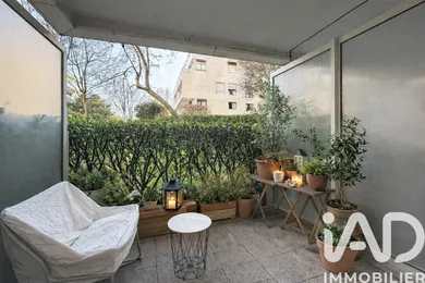 Apartment in Suresnes (92150)