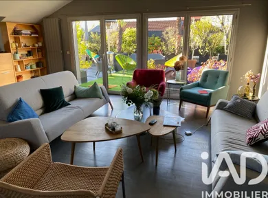 Architectural house in Colombes (92700)