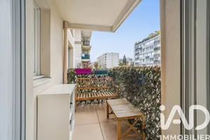 Apartment in Montrouge (92120)