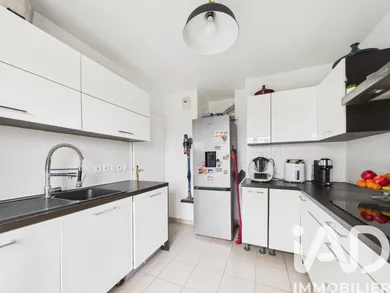 Apartment in Corbeil-Essonnes (91100)
