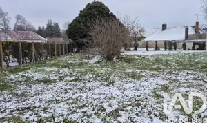 Terrain à bâtir à Saint-Thibault (10800)