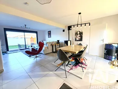 Maison de village à Malintrat (63510)