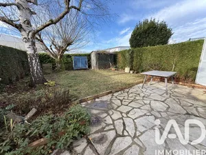 House in Montigny-le-Bretonneux (78180)