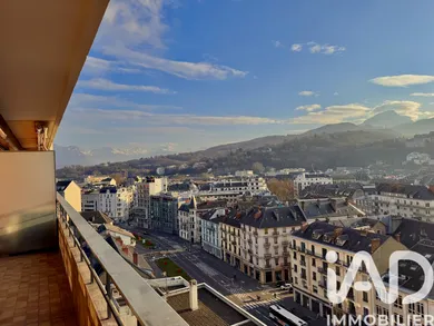 Apartment in Chambéry (73000)