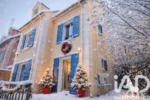 Maison à Villeneuve-la-Garenne (92390)