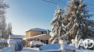 Traditional house in Le Douhet (17100)
