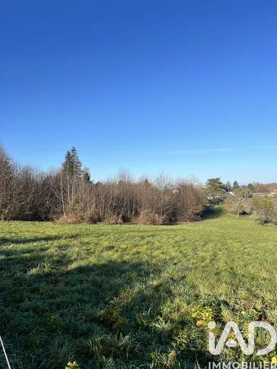 Terrain à bâtir à Royères (87400)